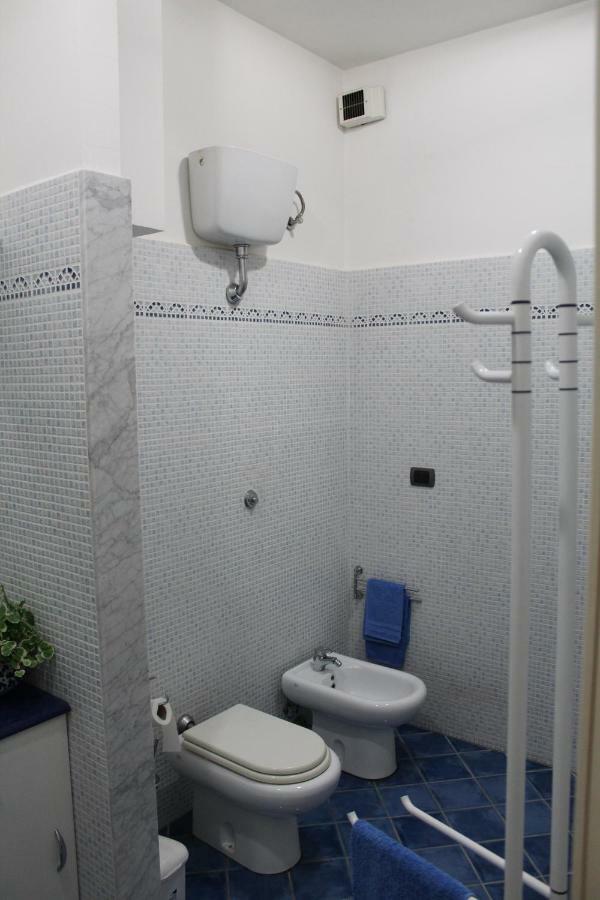 Appartamento Sul Corso ปอร์โตเรกานาติ ภายนอก รูปภาพ